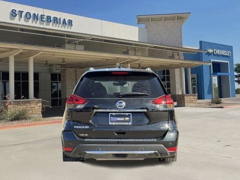 Used 2020 Nissan Rogue SV image 6
