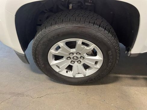 Used 2018 Chevrolet Colorado LT RWD image 30