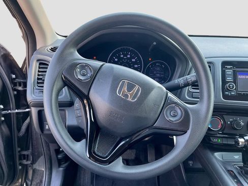 Used 2019 Honda HR-V LX image 11