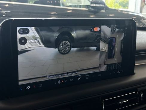 Certified 2025 Lincoln Aviator AWD w/ Jet Appearance Package image 21