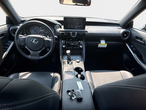 Used 2025 Lexus IS 350 F Sport RWD image 14
