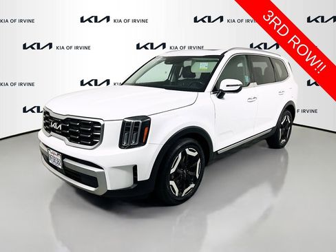 Used 2023 Kia Telluride S w/ S Sunroof Package image 4
