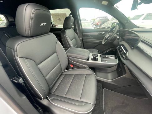 New 2026 Buick Enclave Sport Touring w/ Power Package FWD image 24