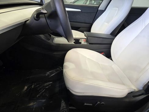Used 2023 Tesla Model 3 Standard Range RWD image 14