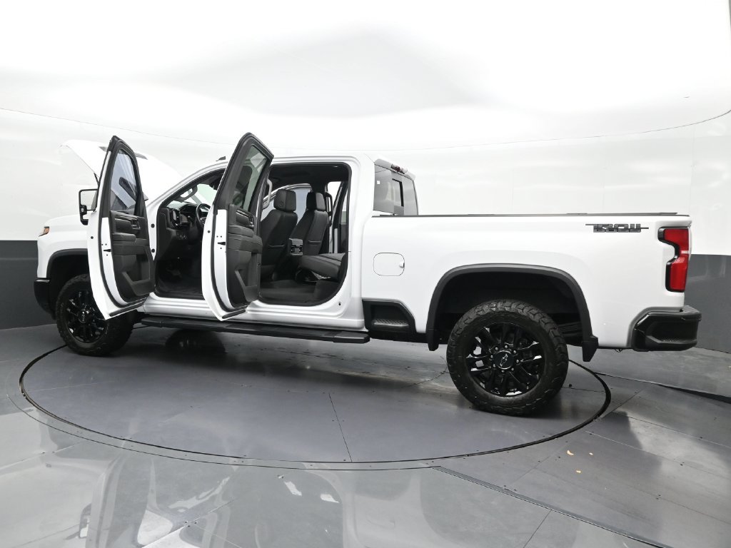 Used 2025 Chevrolet Silverado 2500 LT w/ Trail Boss Package AWD/4WD image 34