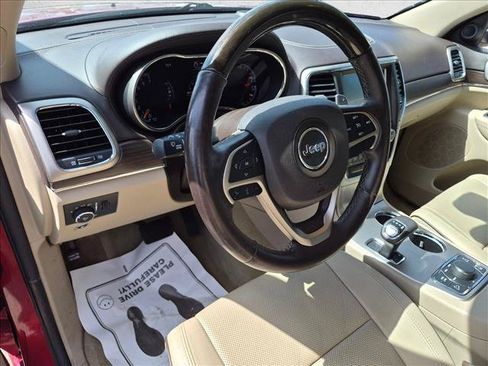 Used 2014 Jeep Grand Cherokee Overland AWD/4WD image 8
