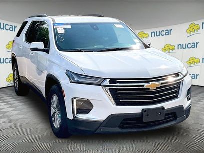 Used 2023 Chevrolet Traverse LT