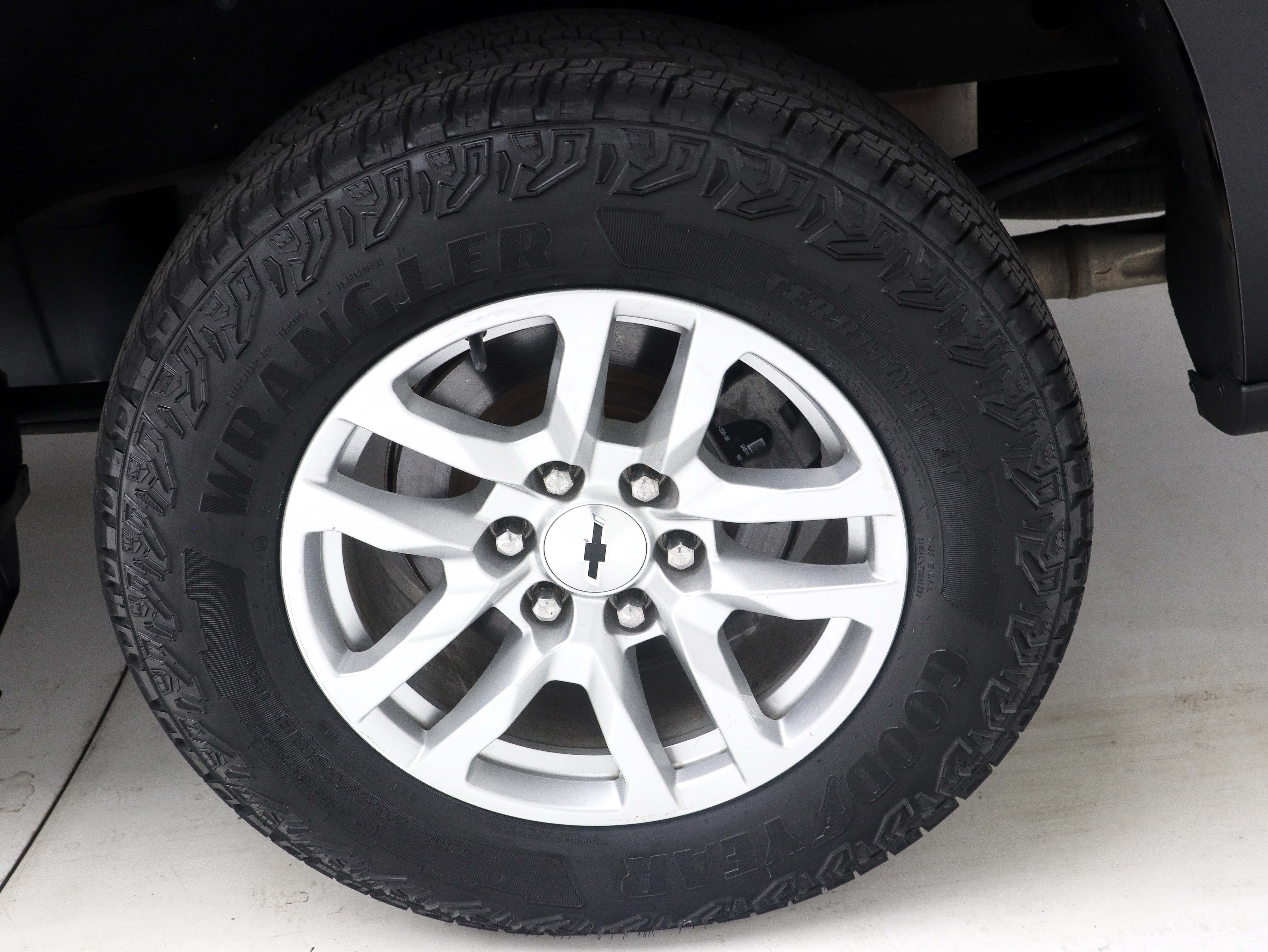 Used 2021 Chevrolet Silverado 1500 RST AWD/4WD image 27