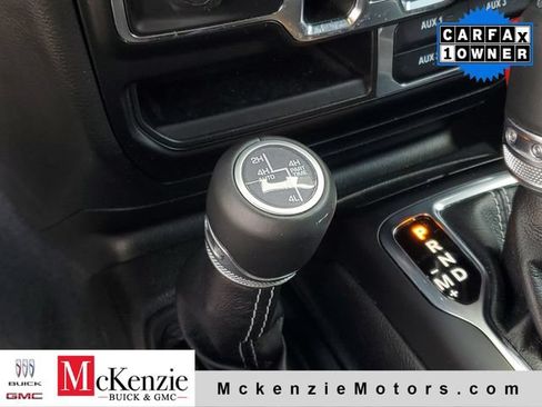 Used 2022 Jeep Wrangler Unlimited Sahara w/ LED Lighting Group AWD/4WD image 20