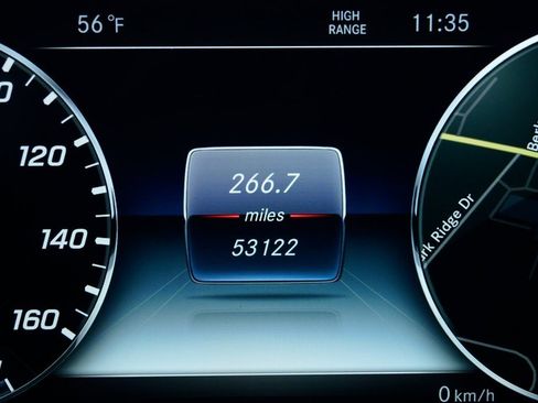 Used 2021 Mercedes-Benz G 550 image 11