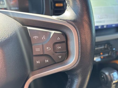 Used 2022 Ford Bronco Badlands image 17