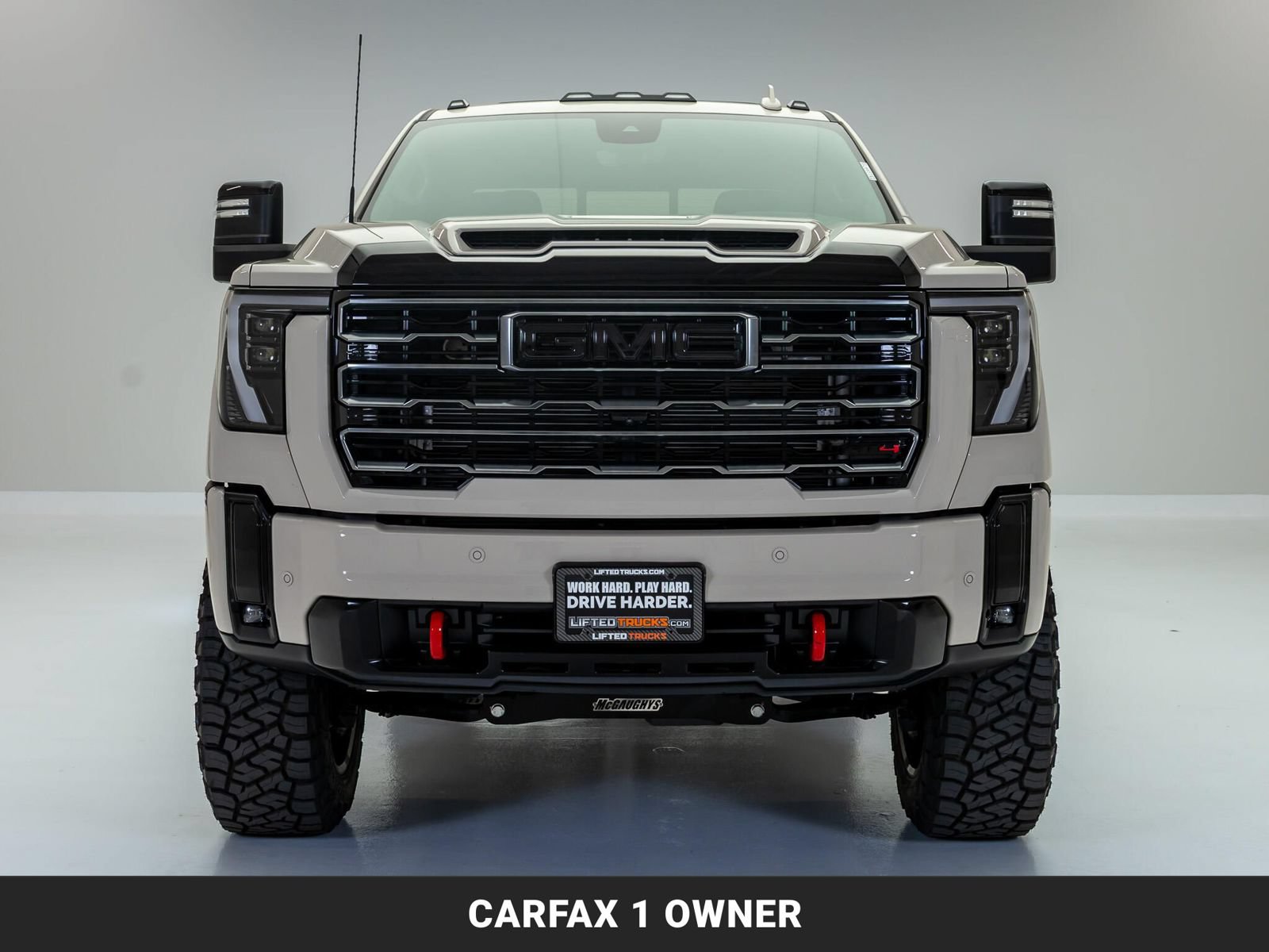 Used 2026 GMC Sierra 3500 AT4 w/ AT4 Premium Plus Package AWD/4WD image 4