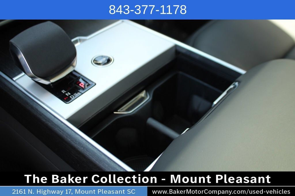 Used 2024 Land Rover Range Rover SE AWD/4WD image 21