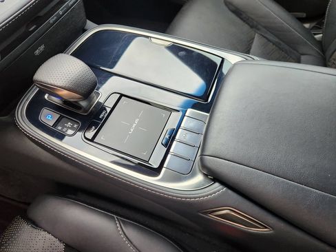 Used 2019 Lexus LS 500 F Sport w/ Accessory Package (Z2) RWD image 19