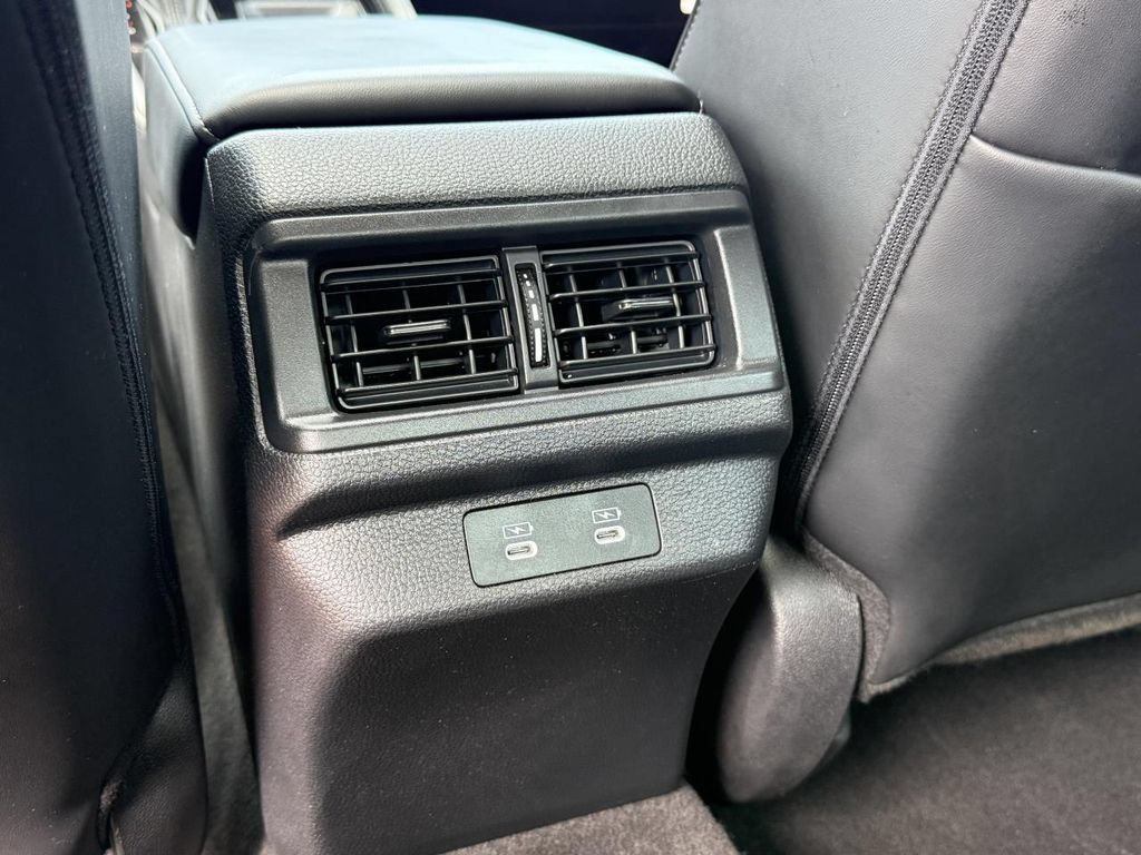 Used 2025 Honda Accord Touring image 5