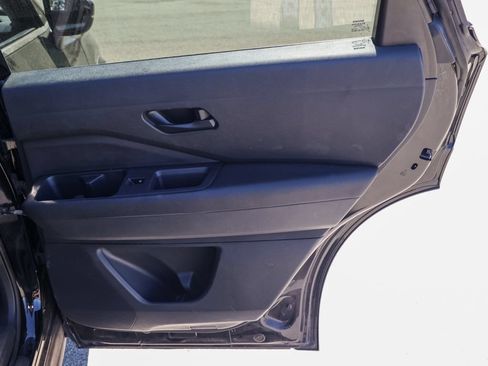 Used 2024 Nissan Pathfinder SV FWD image 19