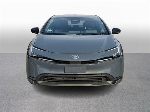Certified 2025 Toyota Prius LE image 2