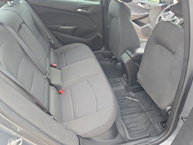 Used 2019 Chevrolet Cruze LT w/ Convenience Package FWD image 18