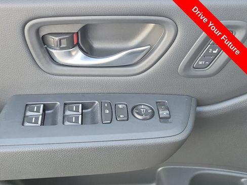 Used 2024 Honda Pilot EX-L image 17