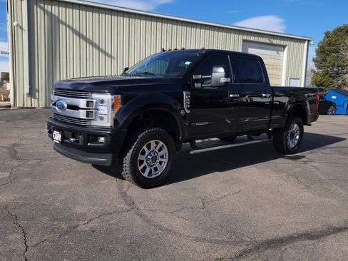 Used 2019 Ford F250 Limited image 2