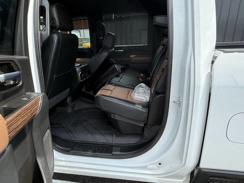 Used 2020 Chevrolet Silverado 2500 High Country AWD/4WD image 16