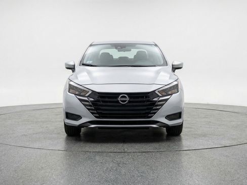 Used 2025 Nissan Versa SV FWD image 2