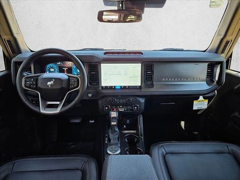 New 2025 Ford Bronco Badlands image 15