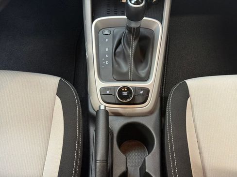 Certified 2026 Hyundai Venue SEL FWD image 17