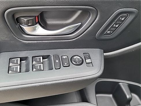 Used 2024 Honda Pilot Touring image 15