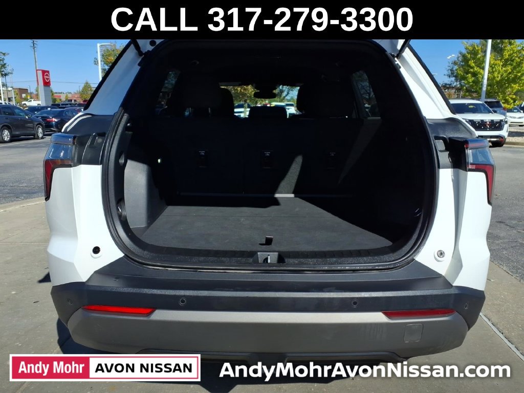 Used 2026 Chevrolet Equinox LT AWD/4WD image 10