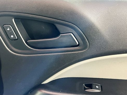 Used 2016 Chevrolet Colorado W/T w/ WT Convenience Package image 31