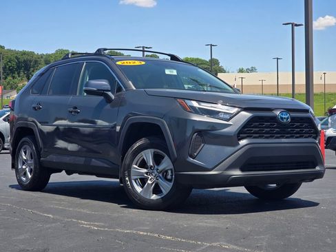 Used 2023 Toyota RAV4 XLE w/ Convenience Package AWD/4WD image 2