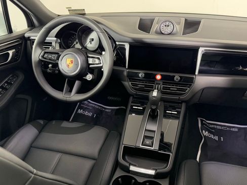 New 2026 Porsche Macan image 21