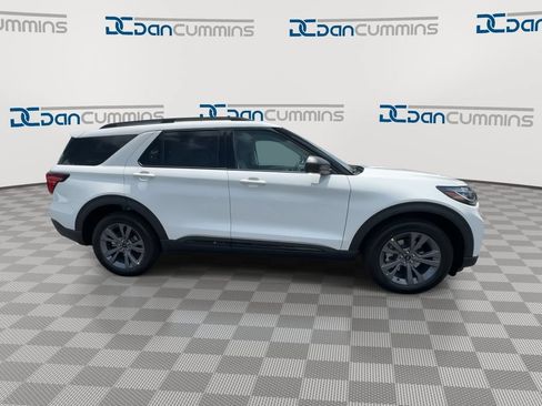 New 2026 Ford Explorer Active w/ Active Comfort Package AWD/4WD image 9