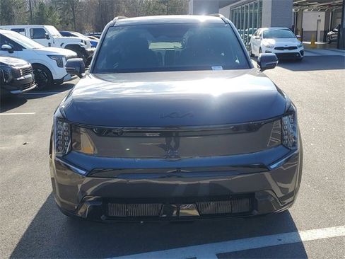 New 2026 Kia EV9 Land w/ Nightfall Edition Package image 2