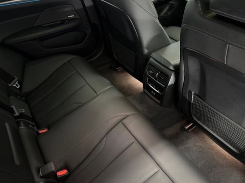 Certified 2023 BMW i4 M50 image 31