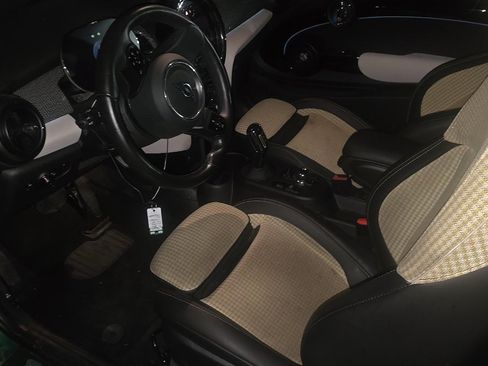 Used 2024 MINI Cooper SE w/ Signature Upholstery Package FWD image 4