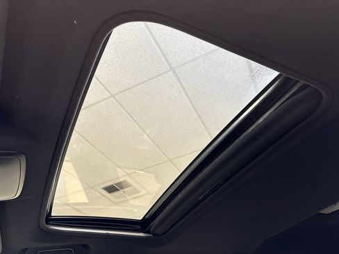 Used 2016 Toyota RAV4 SE image 21