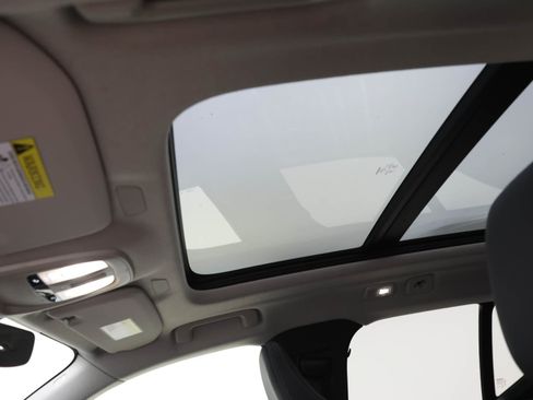 Certified 2026 Volvo XC40 B5 Plus w/ Protection Package Premier image 10