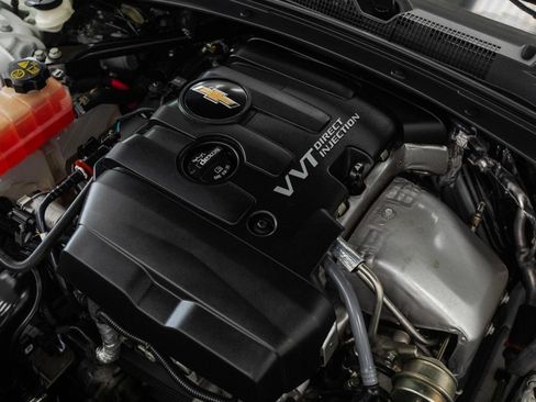 Used 2023 Chevrolet Camaro LT RWD image 6
