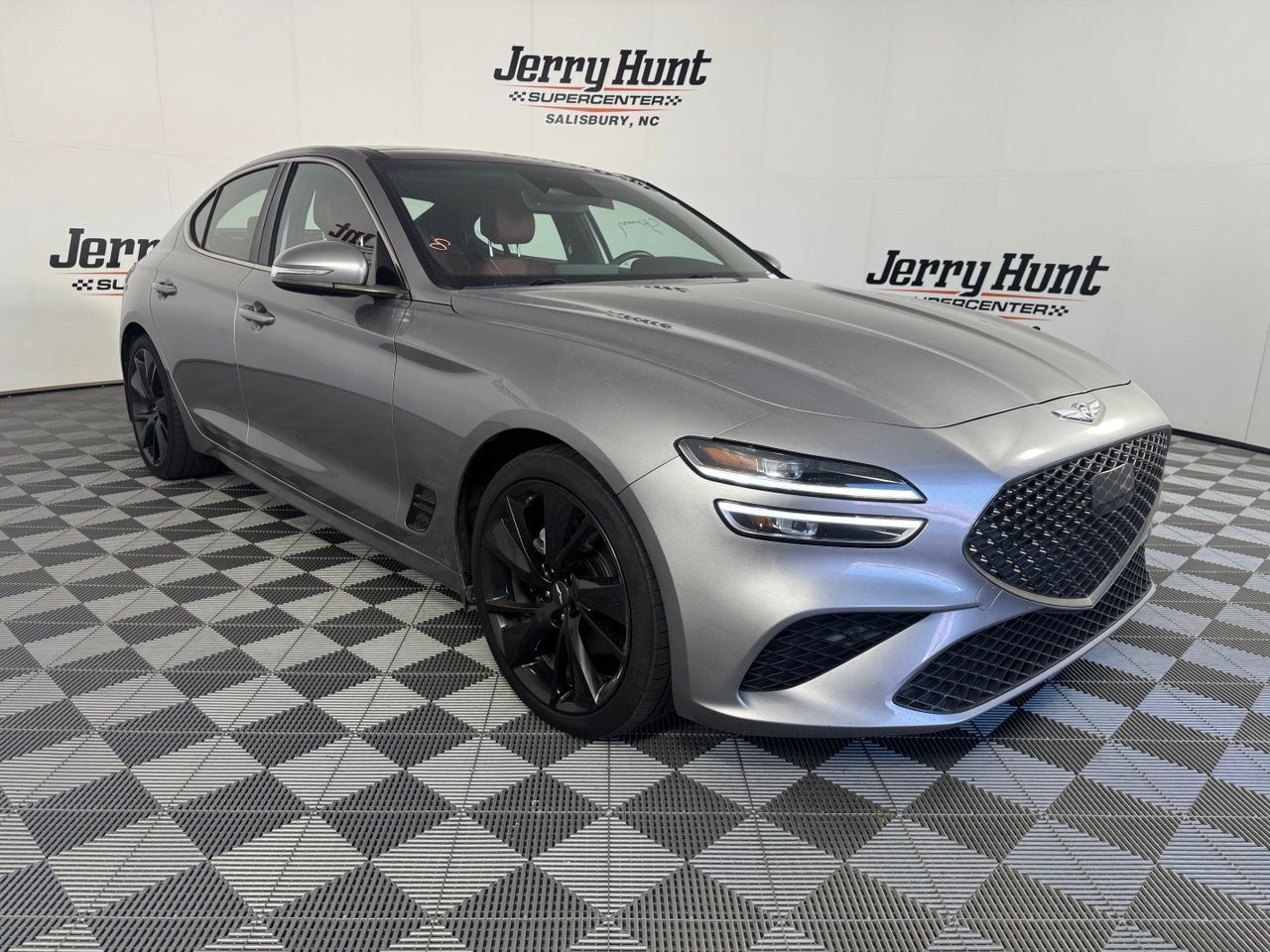 Used 2023 Genesis G70 2.0T w/ Sport Prestige Package RWD image 6