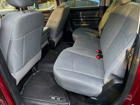 Used 2018 RAM 1500 Express w/ Express Value Package image 22