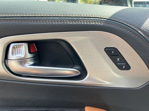 New 2026 Chrysler Pacifica Pinnacle image 15