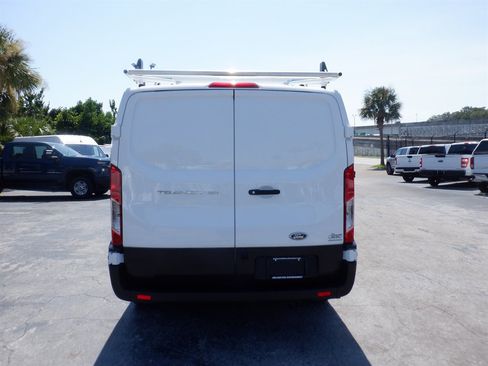 Used 2024 Ford Transit 150 Low Roof RWD image 5