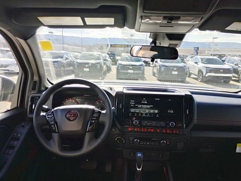 New 2026 Nissan Frontier PRO-4X w/ Pro-4x Convenience Package image 11
