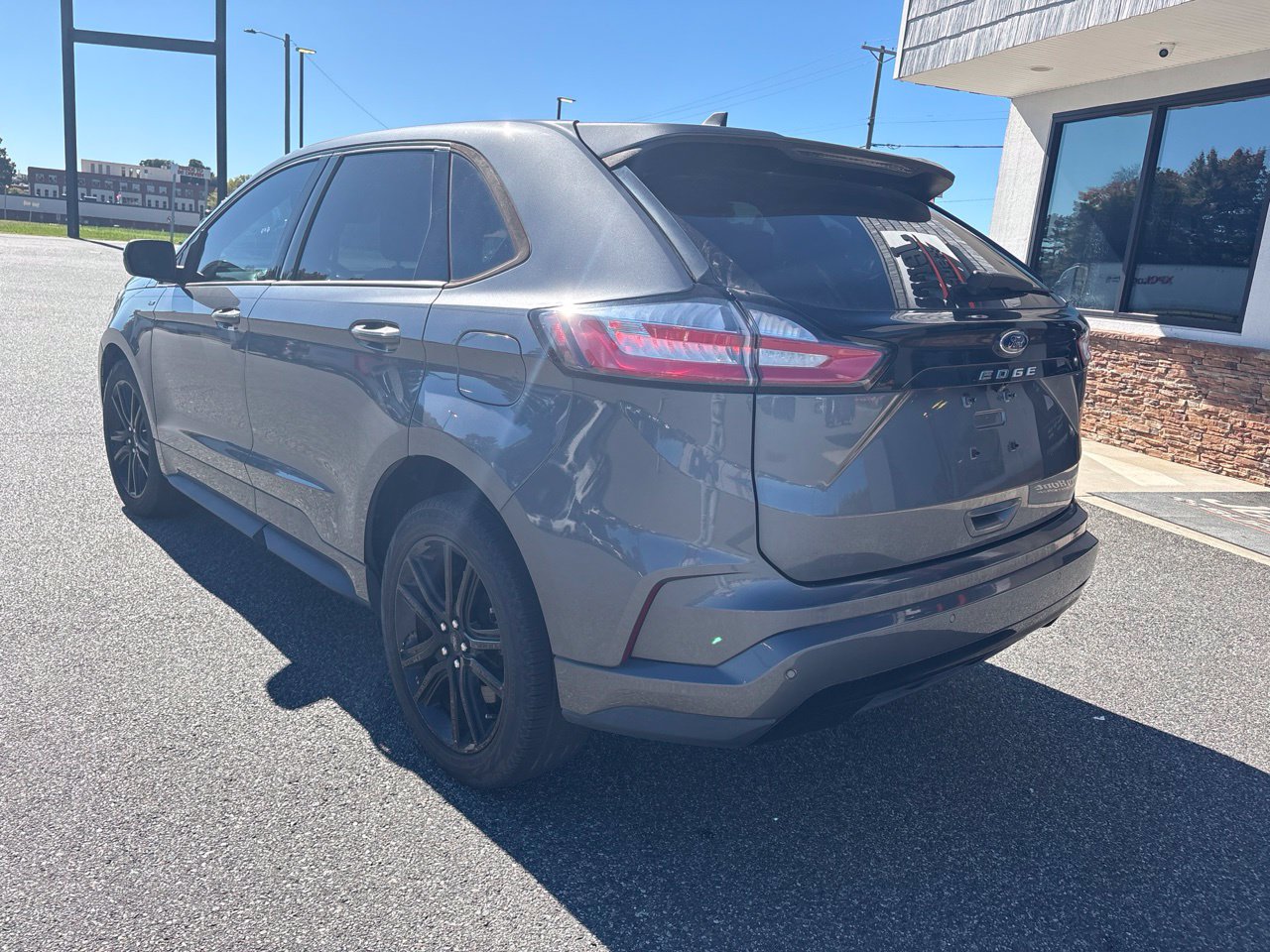 Used 2022 Ford Edge ST-Line AWD/4WD image 7