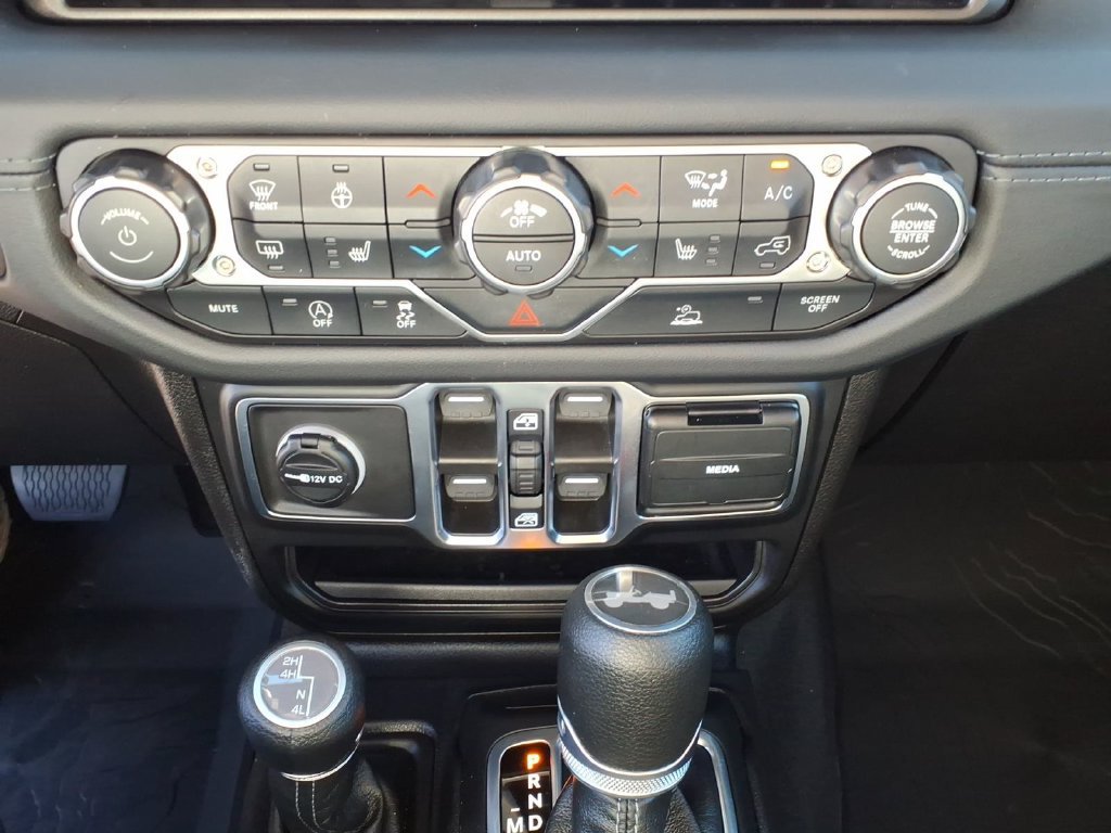 Certified 2026 Jeep Wrangler Unlimited Sahara AWD/4WD image 8