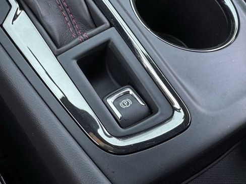 Used 2022 Chevrolet Equinox RS w/ RS Leather Package FWD image 23