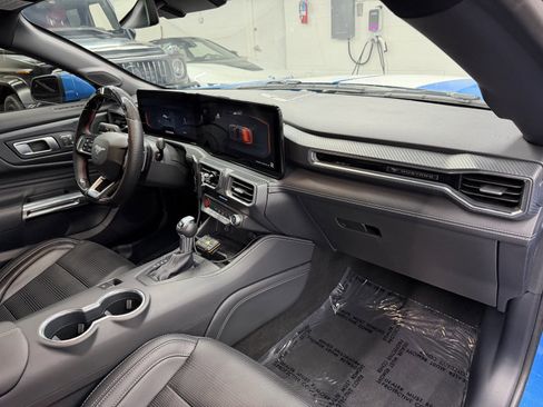 Used 2024 Ford Mustang GT Premium image 18