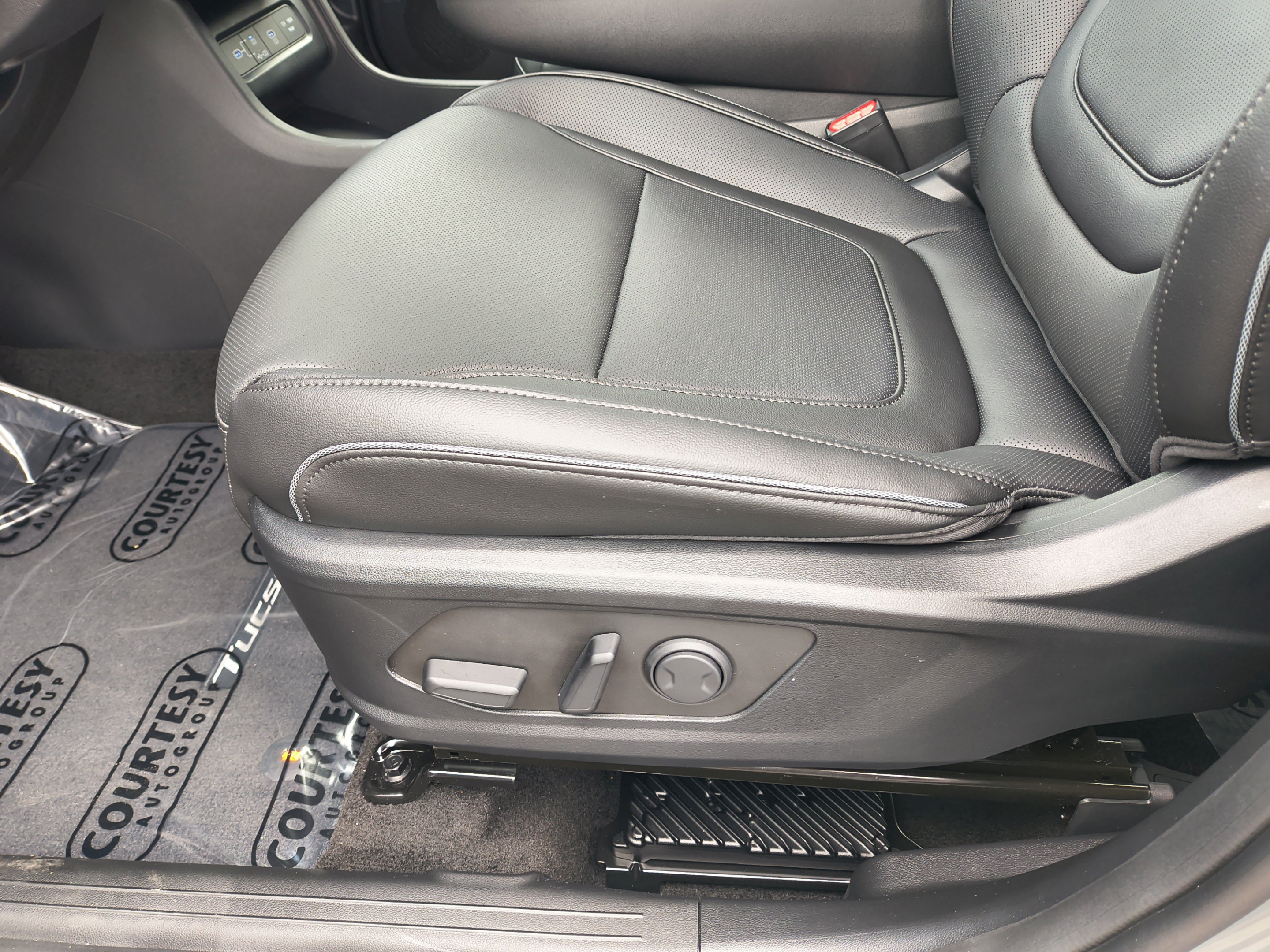 New 2026 Hyundai Tucson Limited FWD image 20